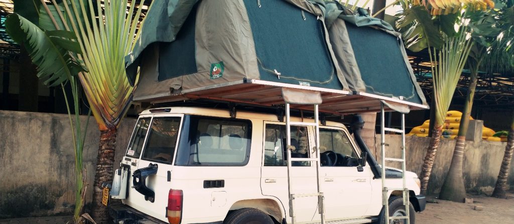 Landcruiser Lx with Rooftop tents